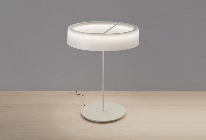 Sin Table Lamp by Santa and Cole Lamps Sin Table Lamp by Santa and Cole Lamps